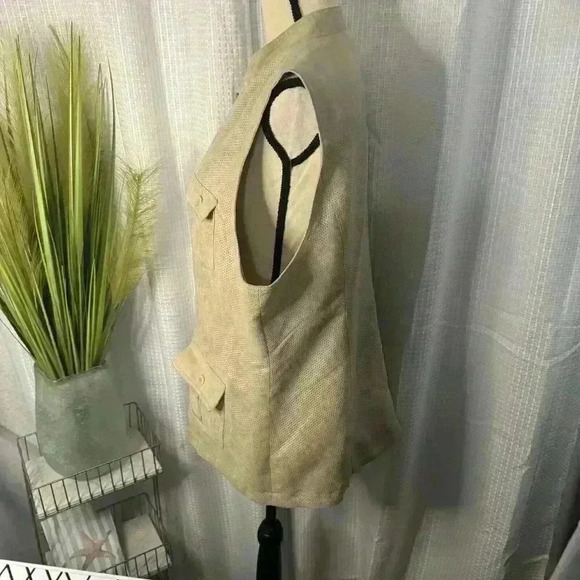 Chicos Women’s 3 US XL Beige Utility Vest Multiple Pockets Sleeveless Button Top - Picture 5 of 11